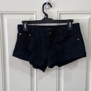 Forever 21 distressed shorts size 26